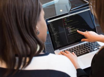 白鯨外貿(mào)網(wǎng)站建設(shè)為您分享：小程序開發(fā)需要多少錢？